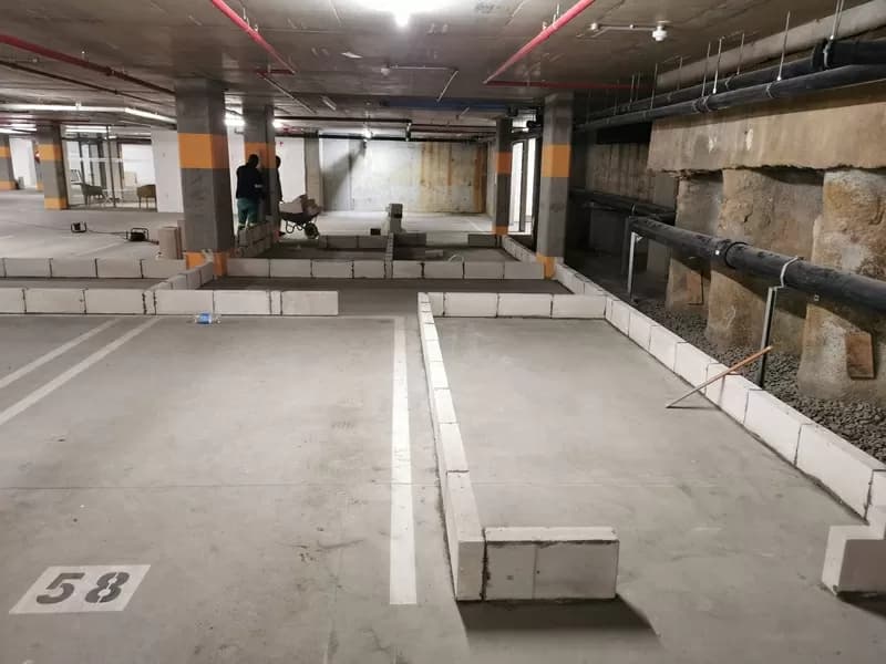 Quadrant Gardens — Store Rooms Phase 2 — photo 17